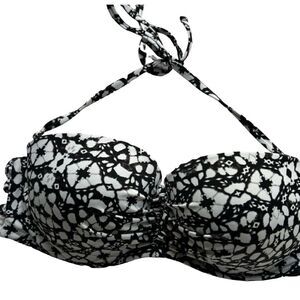 Shade and Shore Black and White Strappy Bikini Top 38C